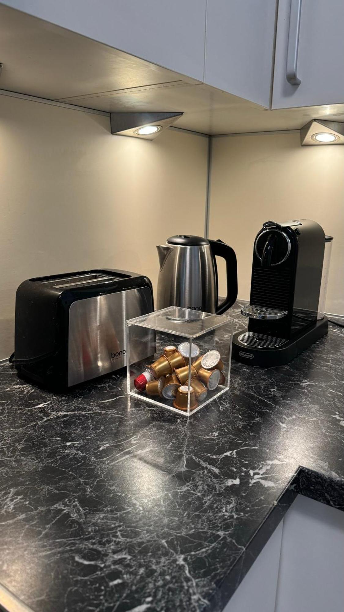 City Apartement Linz Fuer 5 Gaeste Mit Self-Checkin Und Kueche Dış mekan fotoğraf